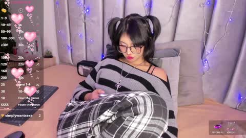 Snapshot of kitty_gang chatting on December 14, 2024, 4:56 am Camila online show from December 14, 2024, 4:56 am