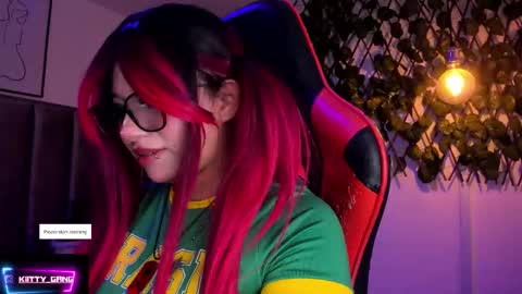 Snapshot of kitty_gang chatting on October 28, 2025, 7:34 am Camila online show from October 28, 2025, 7:34 am