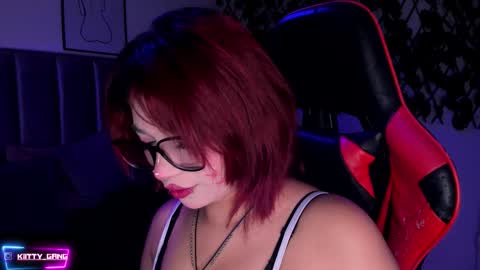 Snapshot of kitty_gang chatting on November 13, 2025, 2:21 am Camila online show from November 13, 2025, 2:21 am