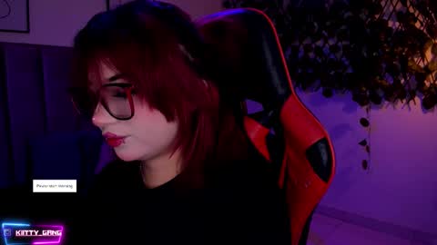 Snapshot of kitty_gang chatting on November 19, 2025, 2:11 am Camila online show from November 19, 2025, 2:11 am