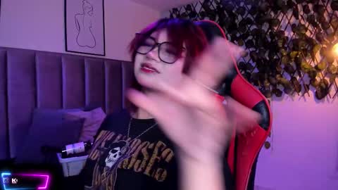 Snapshot of kitty_gang chatting on November 20, 2025, 2:23 am Camila online show from November 20, 2025, 2:23 am