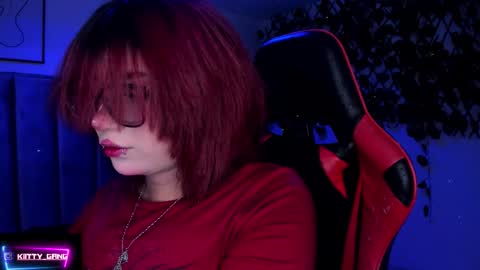 Snapshot of kitty_gang chatting on December 1, 2025, 2:38 am Camila online show from December 1, 2025, 2:38 am