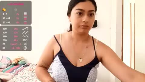 Snapshot of kitty_hottt_ chatting on July 8, 2026, 8:24 pm giss online show from July 8, 2026, 8:24 pm
