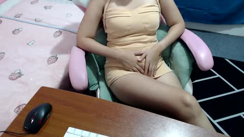 Snapshot of kitty_kity chatting on December 20, 2024, 6:24 pm Kate online show from December 20, 2024, 6:24 pm