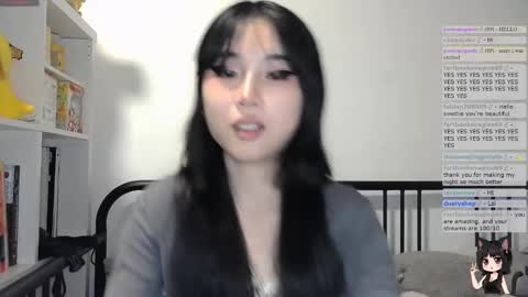 Snapshot of kitty_krush chatting on November 16, 2025, 2:17 am Kitty online show from November 16, 2025, 2:17 am