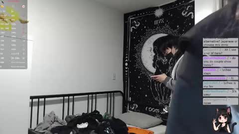 Snapshot of kitty_krush chatting on November 25, 2025, 11:16 pm Kitty online show from November 25, 2025, 11:16 pm