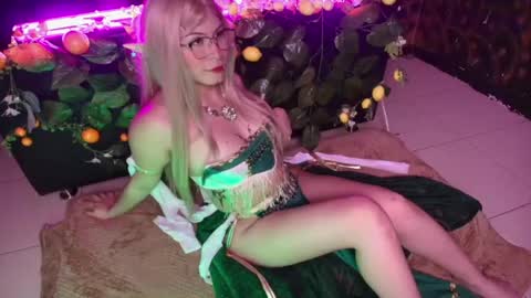 Kitty online show from May 14, 2026, 3:02 am