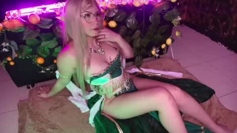 Kitty online show from May 16, 2026, 3:03 am