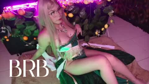 Kitty online show from May 17, 2026, 2:42 am