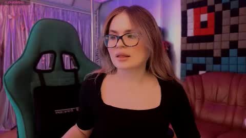 Snapshot of kitty_pantera chatting on March 28, 2026, 12:16 pm kitty_pantera online show from March 28, 2026, 12:16 pm