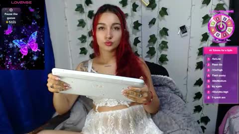 Snapshot of kitty_saenz chatting on September 11, 2025, 2:11 am Kitty Saenz online show from September 11, 2025, 2:11 am