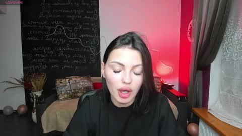 Kate online show from May 13, 2026, 5:43 pm