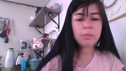 Snapshot of kitty_small69 chatting on December 14, 2025, 3:50 pm kitty_small69 online show from December 14, 2025, 3:50 pm