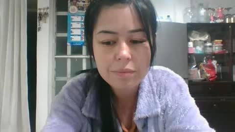 Snapshot of kitty_small69 chatting on February 14, 2026, 2:41 am kitty_small69 online show from February 14, 2026, 2:41 am