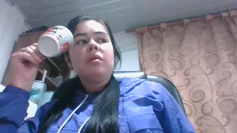 Snapshot of kitty_small69 chatting on April 18, 2026, 2:15 am kitty_small69 online show from April 18, 2026, 2:15 am