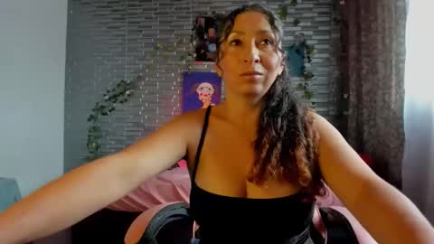 violet online show from November 14, 2025, 3:00 pm