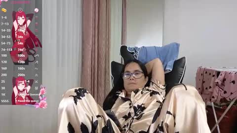 kittybabe0528 online show from October 26, 2025, 8:37 pm