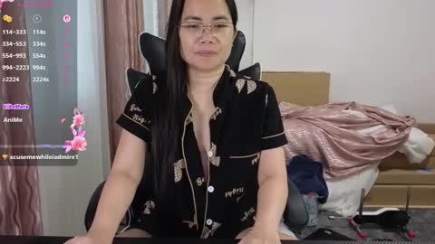 kittybabe0528 online show from April 24, 2026, 6:38 am