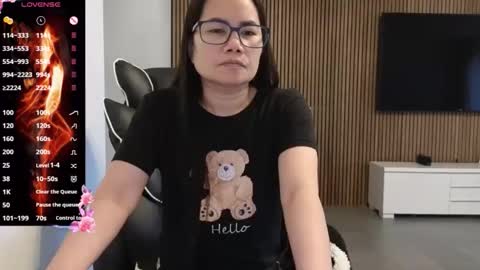 kittybabe0528 online show from June 9, 2026, 5:19 am