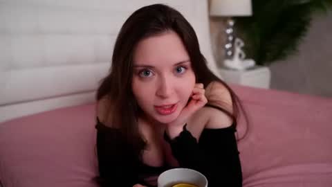 Snapshot of kittycaitlin chatting on June 11, 2026, 5:55 pm Katya online show from June 11, 2026, 5:55 pm