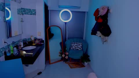 Snapshot of kittychannel_ chatting on December 18, 2025, 5:13 am KittyChanel online show from December 18, 2025, 5:13 am