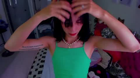 Snapshot of kittychannel_ chatting on January 6, 2026, 3:21 am KittyChanel online show from January 6, 2026, 3:21 am