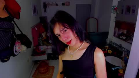Snapshot of kittychannel_ chatting on January 15, 2026, 10:53 am KittyChanel online show from January 15, 2026, 10:53 am