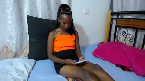 Snapshot of kittyfay_ chatting on February 21, 2026, 1:50 am Fay online show from February 21, 2026, 1:50 am