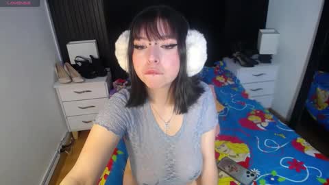Snapshot of kittyhouse_hs chatting on December 4, 2024, 2:53 am kittyhouse_hs online show from December 4, 2024, 2:53 am