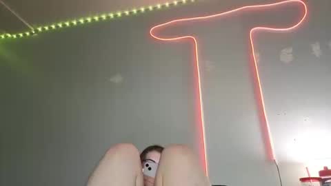 kittykat 1999 online show from October 19, 2025, 3:29 am