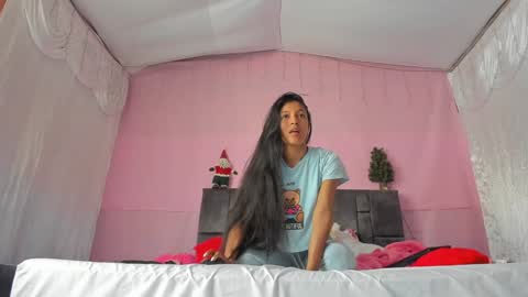 Snapshot of kittymyers chatting on December 26, 2024, 6:01 pm kitty  online show from December 26, 2024, 6:01 pm