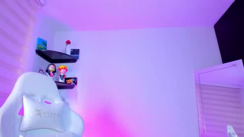 Snapshot of kittyrush_ chatting on November 21, 2025, 7:45 pm kitty online show from November 21, 2025, 7:45 pm