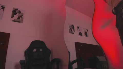 kitty online show from May 21, 2026, 6:48 pm