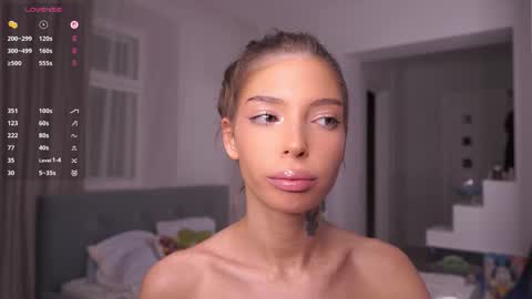 Snapshot of kittyummy chatting on December 14, 2025, 4:23 pm Alice online show from December 14, 2025, 4:23 pm