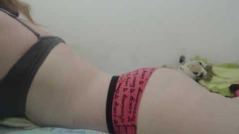 kittywhiteass online show from January 7, 2025, 7:52 am