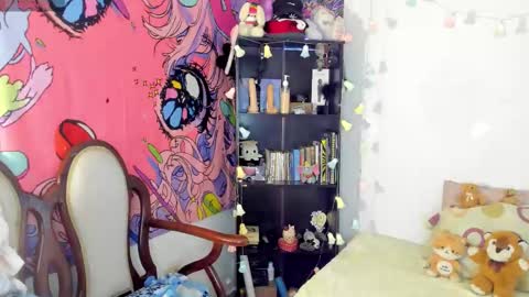 Snapshot of kittyzenn chatting on October 13, 2025, 7:14 pm Kitty Zen online show from October 13, 2025, 7:14 pm