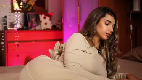 Erika online show from October 20, 2025, 7:14 pm