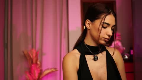 Snapshot of kity_sweet chatting on January 11, 2026, 9:42 pm Erika online show from January 11, 2026, 9:42 pm