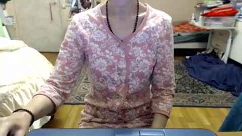 KiuminBerry online show from October 22, 2025, 10:26 am