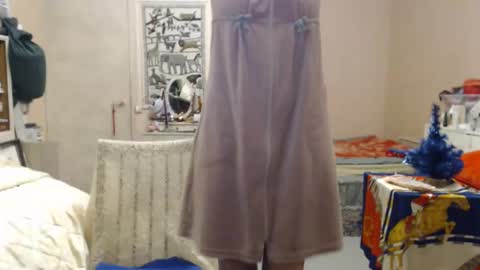 KiuminBerry online show from December 17, 2025, 2:12 pm