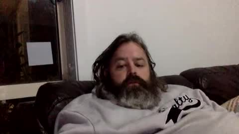 Kiwiabroad online show from October 25, 2025, 1:29 pm