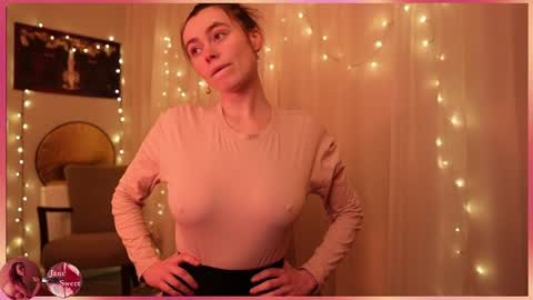 Snapshot of kjfucks chatting on February 27, 2026, 6:41 pm JaneSweet online show from February 27, 2026, 6:41 pm