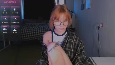 Snapshot of klares_wasser chatting on February 20, 2025, 12:57 pm Klares online show from February 20, 2025, 12:57 pm