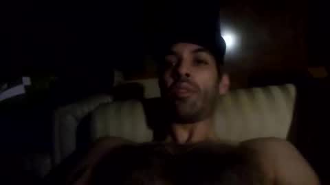 klaus_cloudz online show from May 27, 2026, 5:48 am