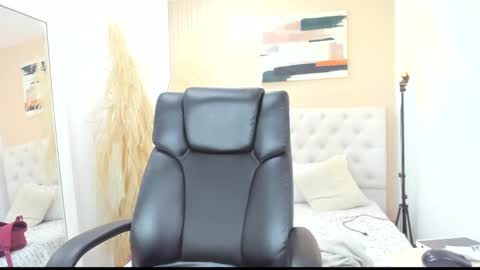 Snapshot of klaus_sunrise_xx chatting on January 31, 2025, 10:20 am KLAUS online show from January 31, 2025, 10:20 am