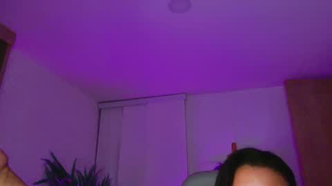 Snapshot of kleogold_1 chatting on October 3, 2025, 11:46 pm Christina online show from October 3, 2025, 11:46 pm