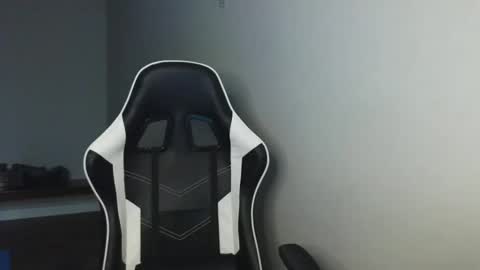 Snapshot of kleokills chatting on February 16, 2026, 8:38 pm kleokills online show from February 16, 2026, 8:38 pm