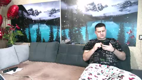 Kleosnow online show from March 12, 2025, 8:41 am