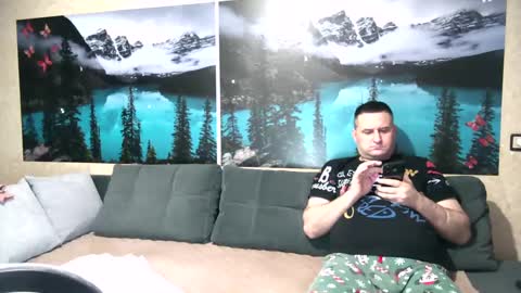 Kleosnow online show from September 28, 2025, 7:58 am