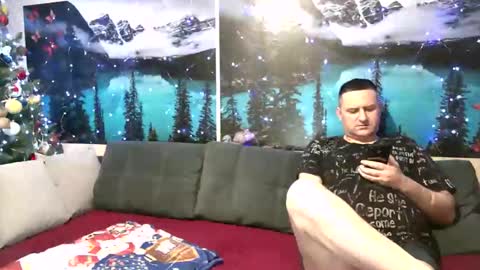 Kleosnow online show from February 2, 2026, 7:29 am